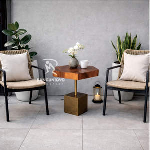 Mesa de Centro Moderna Minimalista con Tapa de Madera de Suar y Patas de Hierro, Duradera y Ecológica, Hecha a Mano para Terrazas del Hogar - Product Image 1