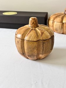 Bol à bougie en bois naturel sculpté à la main en forme de citrouille, pot à bougie rustique pour la décoration de table dans le salon - Product Image 4