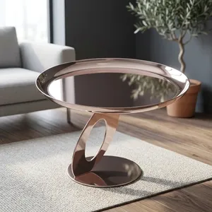 Base para Pastel con Acabado Cromado Metálico y Pedestal Escultural Único, un Centro de Mesa Ultramoderno para una Mesa Elegante - Product Image 5