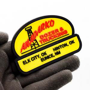 Insignias de PVC y Goma Moldeadas en 3D Personalizadas |   Parches de Logotipo Termoadhesivos OEM para Gorras de Lona y Prendas Industriales - Product Image 4