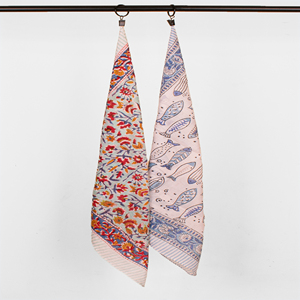 Foulard carré en coton imprimé à la main, style bandana, artisanat de Jaipur, pour l'été, respectueux de l'environnement - Product Image 5