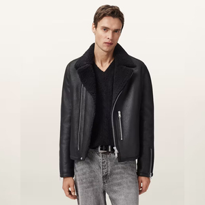 Chaqueta de Cuero Genuino para Hombre, Estilo Motero, con Cuello Alto, Cierre de Cremallera, Impermeable, Forro de Piel Sintética y Logotipo, Corte Regular para Invierno - Product Image 1