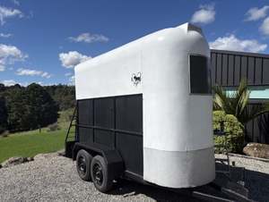 Remolque para Caballos Pinto de 1980 de Segunda Mano en Excelentes Condiciones, Disponible Ahora a Precio Económico - Product Image 3