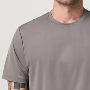 T-shirt pour homme de couleur unie, service OEM, design personnalisé, prix d'usine avantageux, col rond, matière confortable, design de haute qualité, uni - Product Image 3