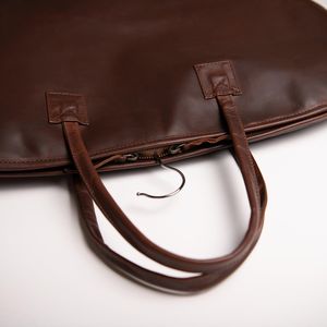 Bolsa de Ropa de Cuero de Primera Calidad Hecha a Mano, Porta Trajes con Cremallera Resistente, Maleta de Viaje Informal y Sencilla para Negocios - Product Image 4