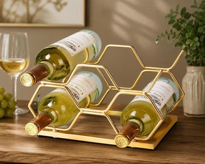 Elegante Botellero Metálico de Tres Niveles con Diseño Ondulado, Soporte Independiente para Botellas, Acabado Negro, Exhibidor de Cocina - Product Image 6
