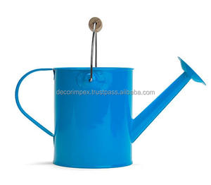 Arrosoir en métal Gardener Select en bleu avec des accents galvanisés, un produit connu pour sa construction durable et classique - Product Image 5