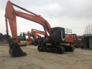 รถขุดไฮดรอลิกแบบล้อ Hitachi ZX240-3 มือสอง ปี 2023 สภาพ 95% ใหม่ ใช้งานน้อย เครื่องยนต์ 125 กิโลวัตต์ กำลัง 23 ตัน บุ้งกี๋ 1.2 เมตร - Product Image 3