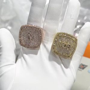 แหวนฮิปฮอปทรงคุชชั่นคัท ประดับเพชร CZ แบบไมโครเพฟ สีทอง เงิน และโรสโกลด์ ดีไซน์หรูหรา - Product Image 3