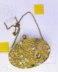 Pochette de soirée pour femme Fusion Republik Square Stone MOP avec fermeture magnétique, bandoulière chaîne et doublure en polyester - Product Image 2