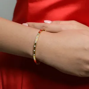 Elegante Brazalete de Diamantes Cultivados en Laboratorio, Color E, Claridad VVS-VS, Certificado IGI, Chapado en Oro de 10/14/18 Quilates, Moderno para Mujer - Product Image 2