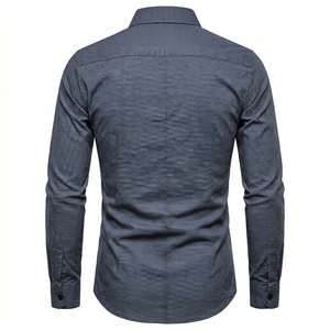 เสื้อเชิ้ตแขนยาวลายจุดสำหรับผู้ชาย ทรงเข้ารูป ปกคอปก สมาร์ทแคชชวล ผ้าป๊อปลินทอ แขนยาวเต็มตัว เหมาะสำหรับใส่ในฤดูใบไม้ร่วง - Product Image 3