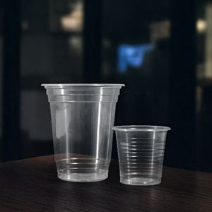 Fabricante de Vietnam, vasos desechables transparentes de plástico PP/PET de 360 ml, 500 ml y 700 ml con tapas para jugo, batidos y café. - Product Image 6