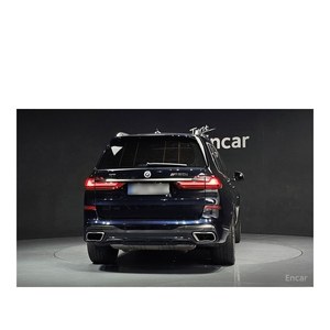 BMW X7 M50i 2022, 6 places, boîte automatique, 32 640 km, conduite à gauche, caméra arrière, 32 640 km - Product Image 4