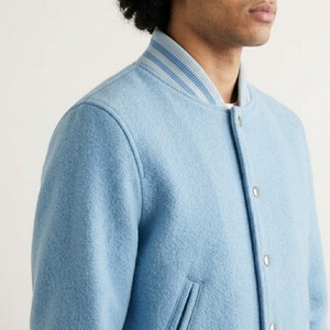 Blouson universitaire bleu ciel pour homme, couleur unie, col montant côtelé, fermeture à boutons-pression, coupe droite, style décontracté, vêtement d'extérieur universitaire - Product Image 4