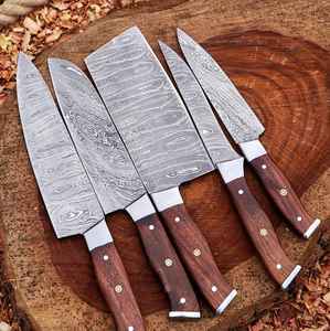 Nouvel arrivage : Ensemble de couteaux de cuisine Santoku en acier Damas, personnalisable, multifonctionnel, compatible lave-vaisselle, pour cuisinier moderne - Product Image 5