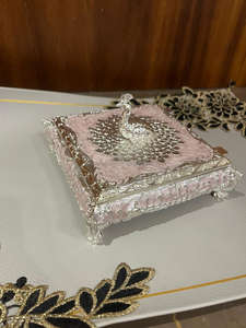 Boîte à bijoux en argent allemand avec motif en émail et boîte en velours pour offrir en cadeau - Product Image 2