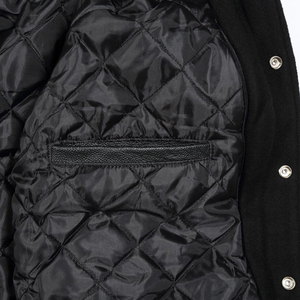 Veste universitaire blanche unie sur mesure avec bandes blanches, veste de baseball pour homme - Product Image 5