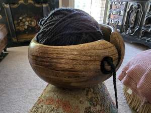 Bol à fil en bois fait main pour le tricot et le crochet, support portable en bois pour le tricot, organisateur de luxe pour accessoires et fournitures de tricot - Product Image 6