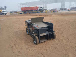 Machine de pose de bordures en béton pour les composants de base de la construction de routes, y compris le moteur de la boîte de vitesses Garantie 1 an Meilleur prix en Inde - Product Image 6