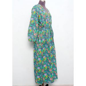 เดรสลำลองทรงตรงไซส์พลัสสำหรับผู้หญิง ลายพิมพ์บล็อกด้วยมือ แขนพอง คอวี เอวธรรมชาติ ความยาวระดับข้อเท้า - Product Image 5