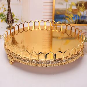 Classic pedestal style metallic <b>cake</b> <b>stand</b> fine craftsmanship ensures a polished and refined look - Product Image 5