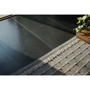 Natürliche Schwarze Basaltstein-Fliesen für Bodenbeläge, Wandverkleidungen, Außenpflasterung und Landschaftsgestaltung - Product Image 3