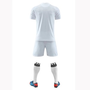 Conjunto de Uniforme de Fútbol Sublimado Transpirable de Alta Calidad con Nuevo Diseño 2025-2026 - Product Image 5