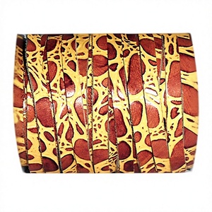 Cordones Planos de Cuero de 10 mm con Acabado Reptil, Versátiles para Zapatos, Bolsos, Prendas de Vestir y Textiles para el Hogar - Product Image 1