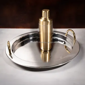 Plateau en métal fait main avec finition métallique pour la mise en scène de table moderne, avec cadre, fabriqué par Zahid Exports en Inde, grand grossiste - Product Image 1