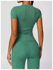 Nouveautés : Ensemble de sport pour femme – Haut de course à manches courtes et leggings taille haute pour fitness, entraînement et yoga (idéal pour la salle de sport) - Product Image 2