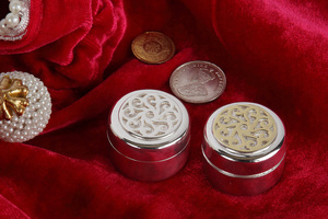 Boîte à monnaie artisanale en laiton plaqué argent, modèle Code Silver Ginni, ronde - Product Image 1