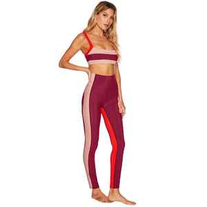 Ensemble de yoga pour femmes de qualité supérieure, confortable, motif uni, respirant, avec logo personnalisé, étiquette privée sur le devant, sans couture, pour la gym et le fitness. - Product Image 2