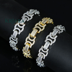 Bracelet à maillons en moissanite plaqué or 925, coupe baguette, sertissage en canal, design géométrique de luxe unisexe - Product Image 5