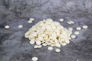 Wholesale Massive Compound <b>Chocolate</b> Ingredients for Biscuits Cookies HALAL OEM/ODM White <b>Chocolate</b> Button Cocoa 1KG Hot Price - Product Image 2