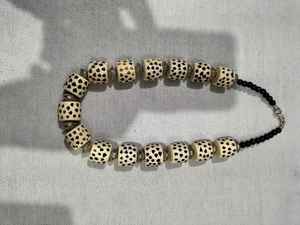 Collar de resina y latón hecho a mano de lujo, pulido a alto brillo, hermoso y a la moda, de la India, con cuentas de la mejor calidad para regalos. - Product Image 2