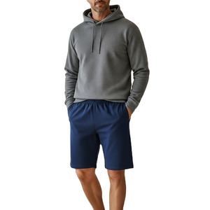 Ensemble de survêtement deux pièces personnalisé pour homme – Sweat à capuche d'été et short de jogging en maille 100 % coton – Style décontracté et respirant - Product Image 4