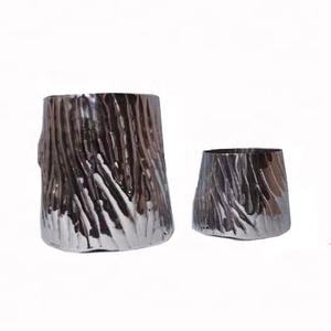 Vase à fleurs en métal industriel en aluminium moulé au sable Atiqco, design élégant et unique, fait main, léger, pour table, le meilleur - Product Image 1