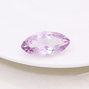 Vente en gros de pierres précieuses naturelles en améthyste violette claire facettées de 17 carats, taille marquise, 26x13mm, Memoria Jewels - Product Image 2