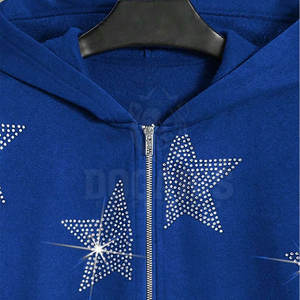 Sweat à capuche en strass fabriqué au Pakistan, design scintillant, streetwear tendance, vêtements décontractés d'hiver, orné de pierres - Product Image 5