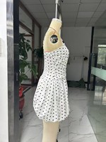 Robe Courte Femme à Pois 100% Coton Respirante Bretelles Fines Taille Smockée Décontractée pour Vacances d'Été Vente en Gros