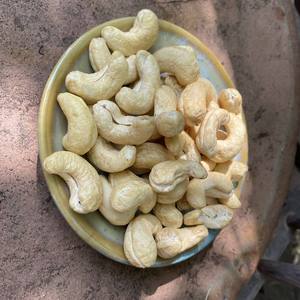 Delicious Cashew <b>Nut</b> <b>Kernel</b> Wholesale with Husked Low Fat Vietnam W240 W320 COMMON Raw Organic High Quality Cashew <b>Nuts</b> - Product Image 5