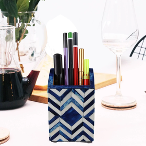 Porte-stylo artisanal Faizacraft en os incrusté bleu avec motif carré pour le bureau et comme cadeau - Vase de table Art Déco - Product Image 6