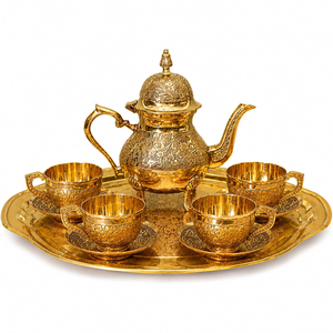 Juego de té oriental de latón con tapa, 4 tazas y bandeja, diseño floral grabado, vajilla tradicional - Product Image 1