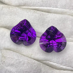 Par de amatistas naturales con corte en forma de corazón, color púrpura, para pendientes, calidad AAA, brillo superior, corte perfecto, pulido impecable a precio económico. - Product Image 1