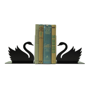 Elegantes sujetalibros de metal negro con forma de cisne, decorativos, de hierro, para estanterías y como tope de libros para el hogar, oficina o biblioteca. - Product Image 1