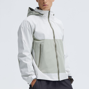 เสื้อแจ็คเก็ตผู้ชายสีดำกันลมแบบ Softshell กันน้ำ ระบายอากาศได้ดี มีฮู้ด ซิปปิด แบบลำลอง สำหรับใส่ในฤดูใบไม้ผลิ - Product Image 5