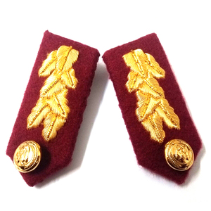 สีแดงและสีทองขายดี สร้างสรรค์สไตล์ใหม่ล่าสุดของคุณเอง ชุดยูนิฟอร์มแบบกอร์เก็ต ผลิตในปากีสถาน - Product Image 1