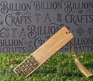 Marque-pages en bois faits main avec logo personnalisé, pompon et incrustation élégante en résine, idéaux pour les cadeaux (vente en gros) - Product Image 1