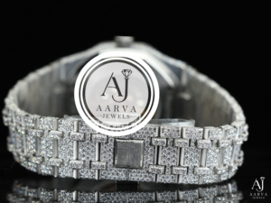 Montre mécanique glacée avec incrustation de diamants, bracelet en acier inoxydable, cadran analogique en cristal, ton argenté, cadeau élégant pour femme - Product Image 3